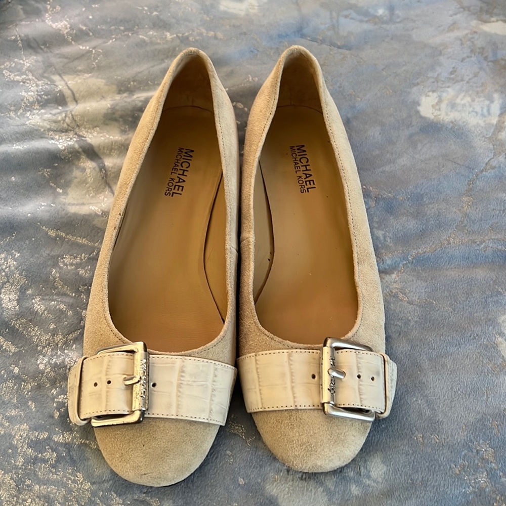 Womens flats